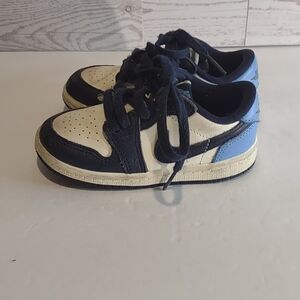 Jordan 1 Retro Low OG 'Obsidian UNC Toddler Size 8